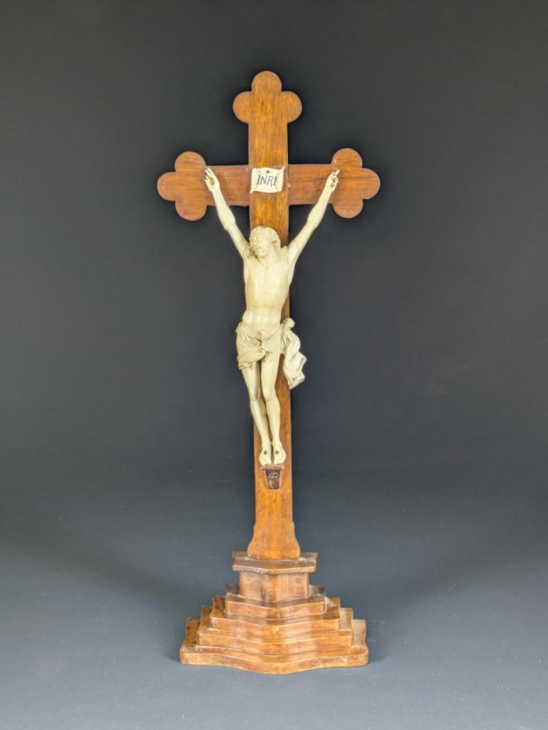 Expertise IVOIRE - Cristo Vivo et son titulus crucis - Artemis Estimations