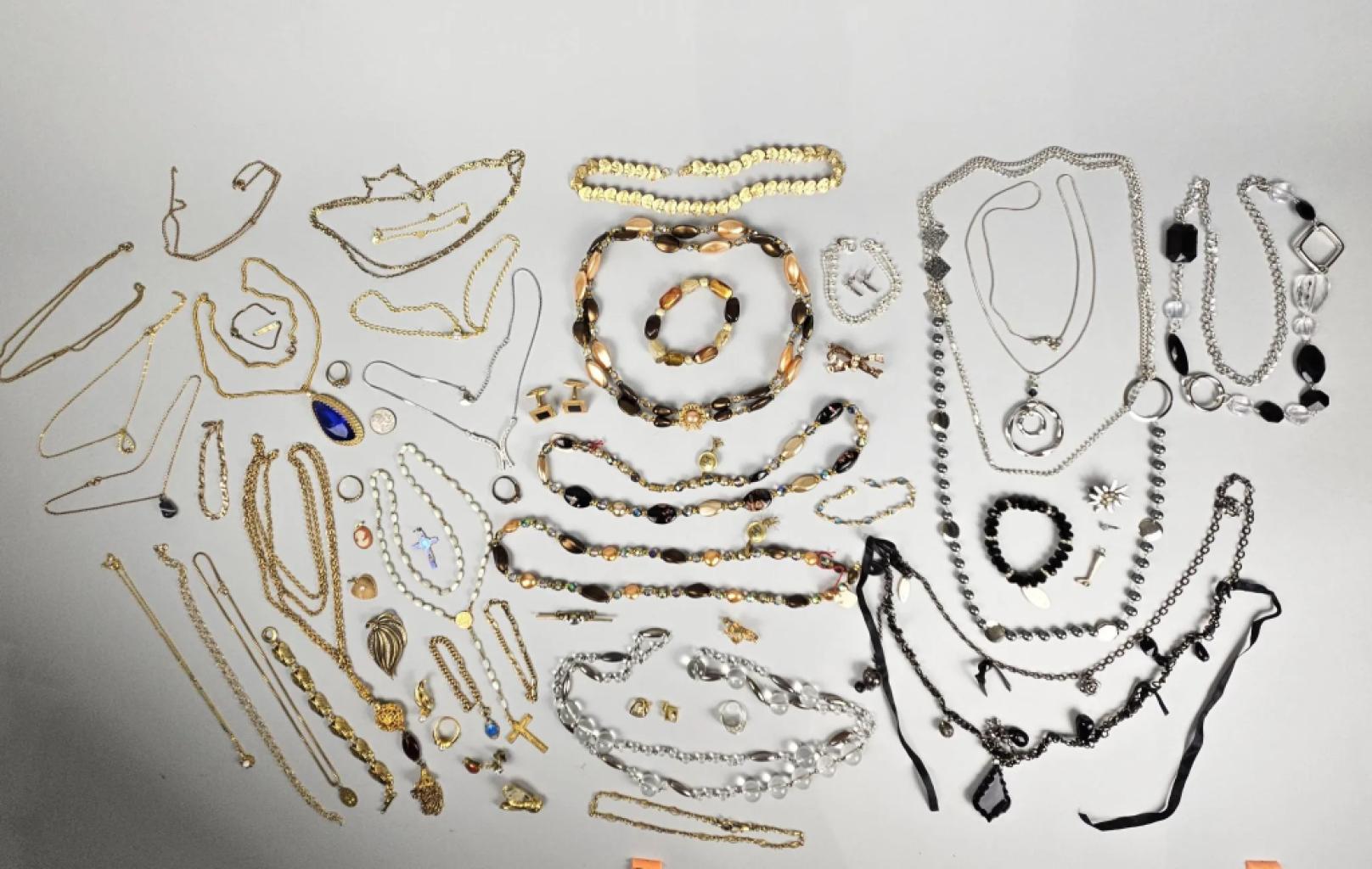 Expertise Lot bijoux fantaisie - Artemis Estimations
